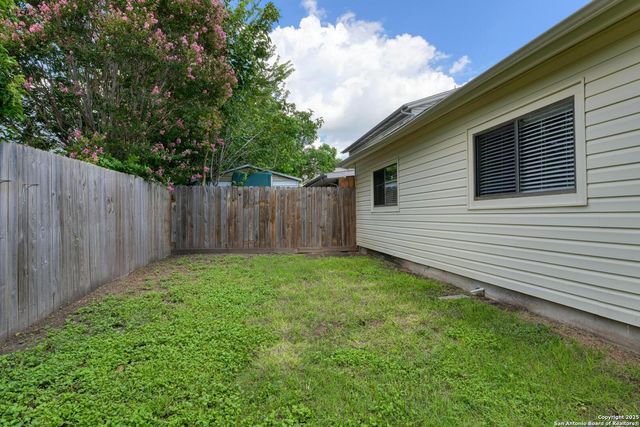 6818 Misty Field, Converse, TX 78109