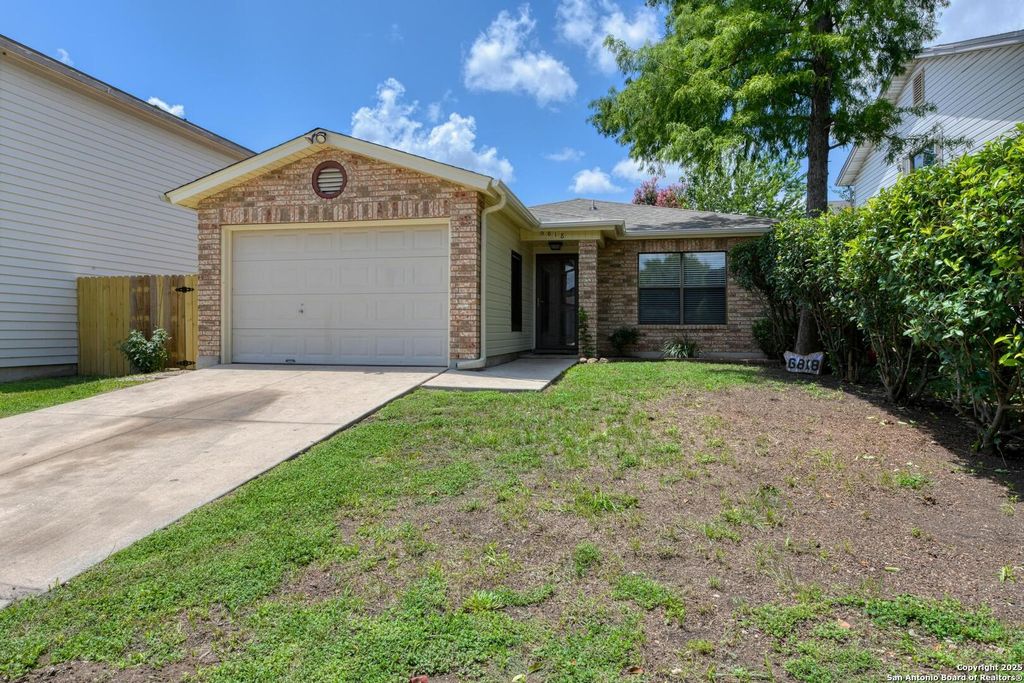 6818 Misty Field, Converse, TX 78109