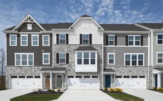 152 Ironwood Street, Zelienople Boro, PA 16063