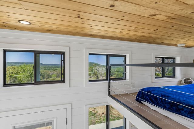 122 Western Sky Drive, Ranger, TX 76470