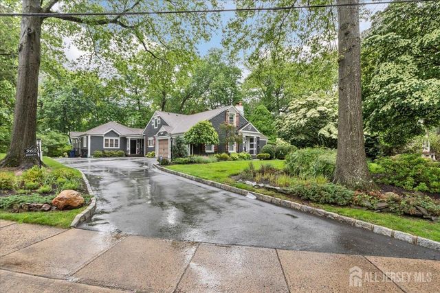 960 Glenwood Avenue, Plainfield, NJ 07060