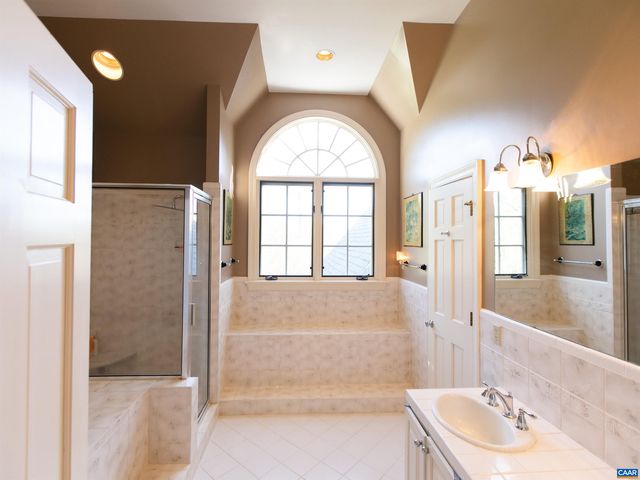 268 SPRINGDALE DR, Keswick, VA 22947