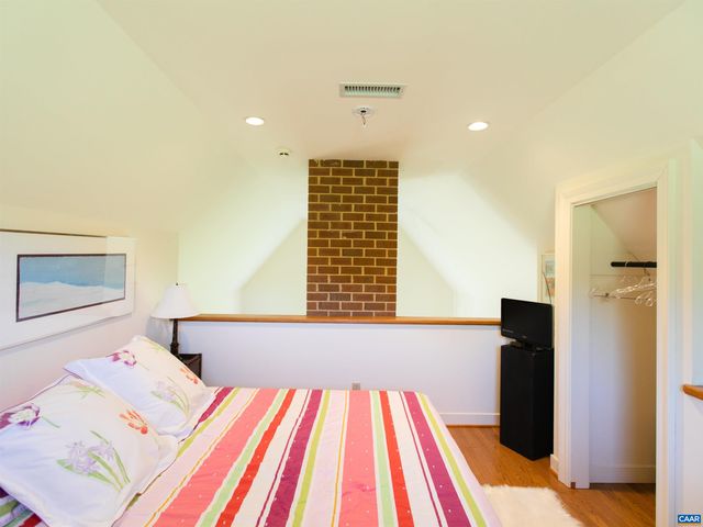 268 SPRINGDALE DR, Keswick, VA 22947