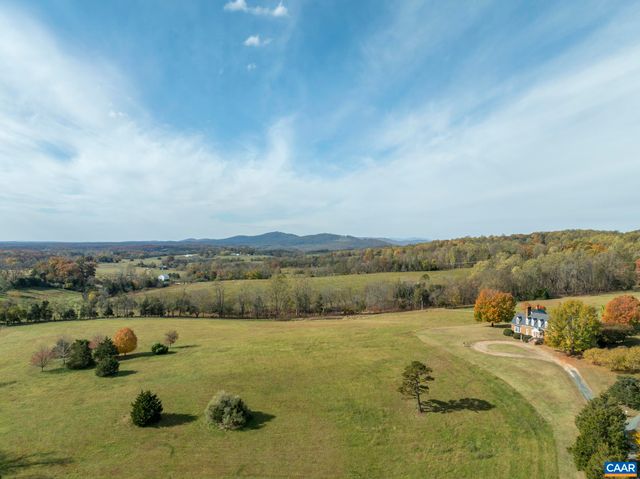 268 SPRINGDALE DR, Keswick, VA 22947