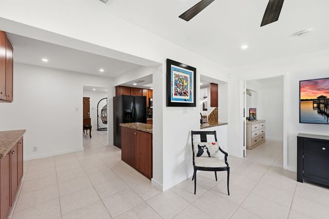 1125 N Rock Island Road, Margate, FL 33063