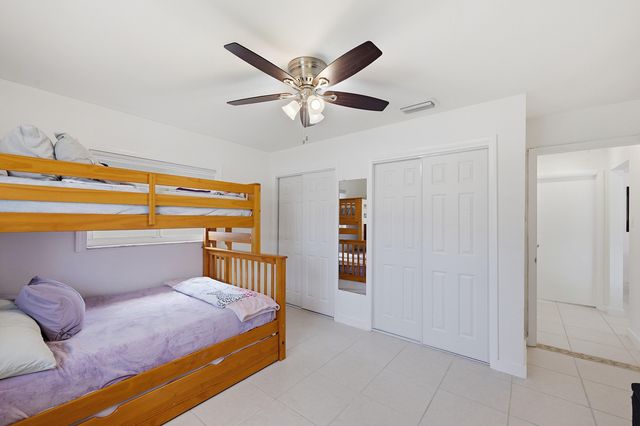 1125 N Rock Island Road, Margate, FL 33063