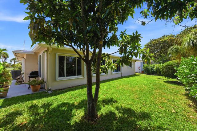 1125 N Rock Island Road, Margate, FL 33063