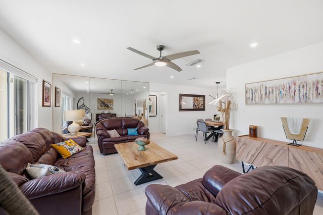 1125 N Rock Island Road, Margate, FL 33063