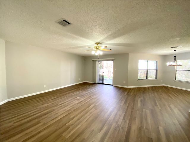 2101 Jasper LN, Cedar Park, TX 78613