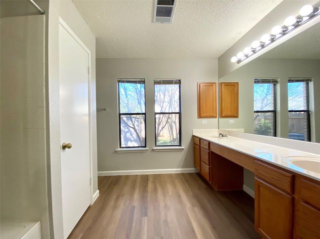 2101 Jasper LN, Cedar Park, TX 78613