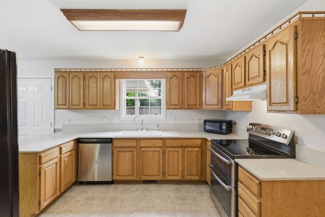 615 Vaughans Gap Rd, Spring Hill, TN 37174