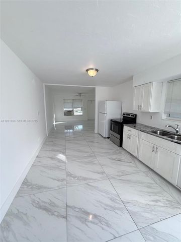 4265 SW 51st St 1, Dania Beach, FL 33314