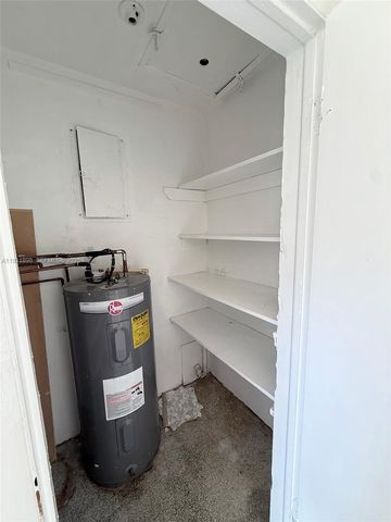 4265 SW 51st St 1, Dania Beach, FL 33314