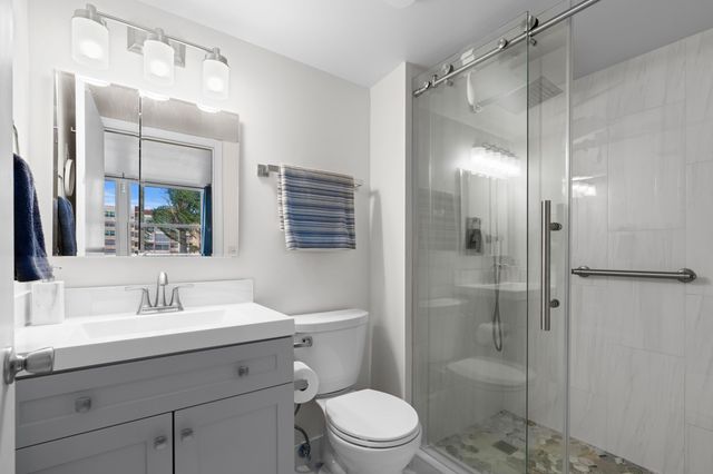 27 Abbey Lane 307, Delray Beach, FL 33446