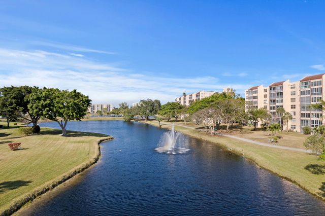 27 Abbey Lane 307, Delray Beach, FL 33446