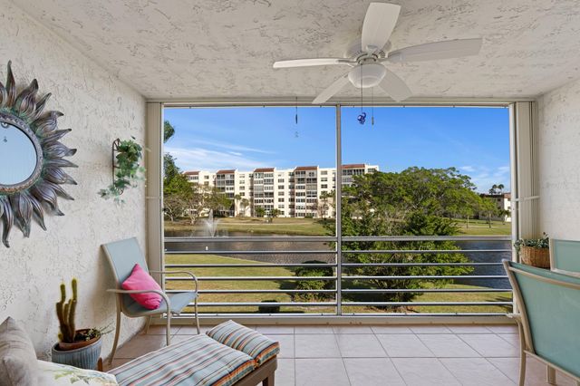 27 Abbey Lane 307, Delray Beach, FL 33446