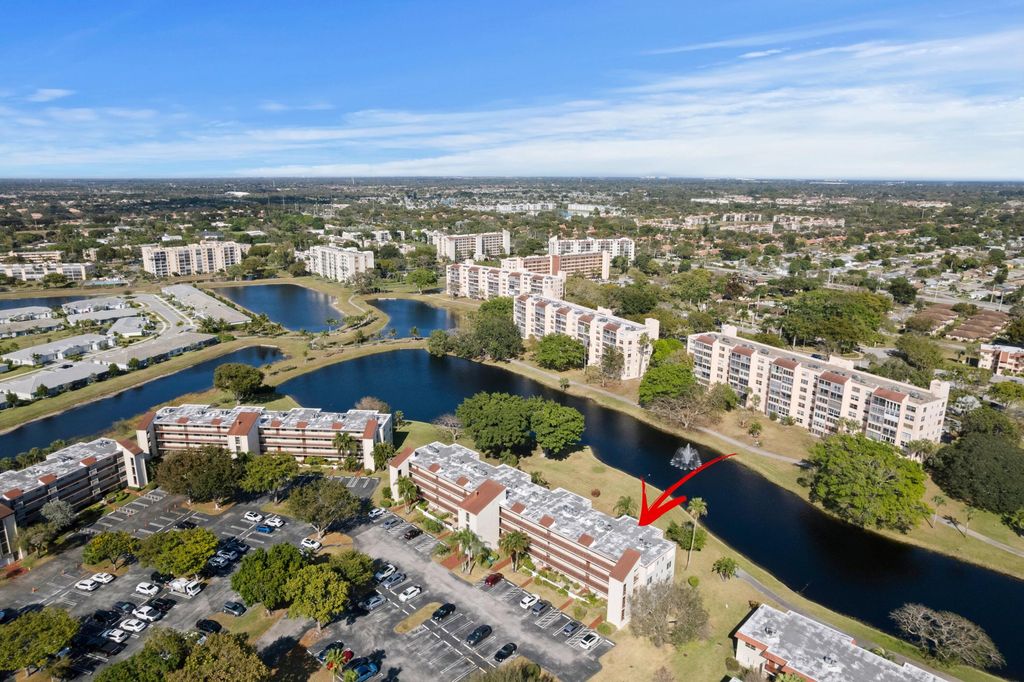 27 Abbey Lane 307, Delray Beach, FL 33446