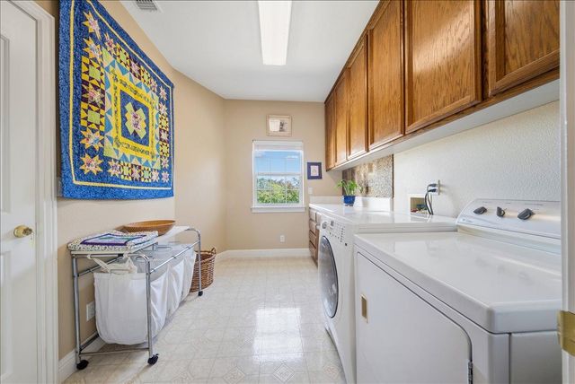 6947 Mountain View Ter, Browns Valley, CA 95918