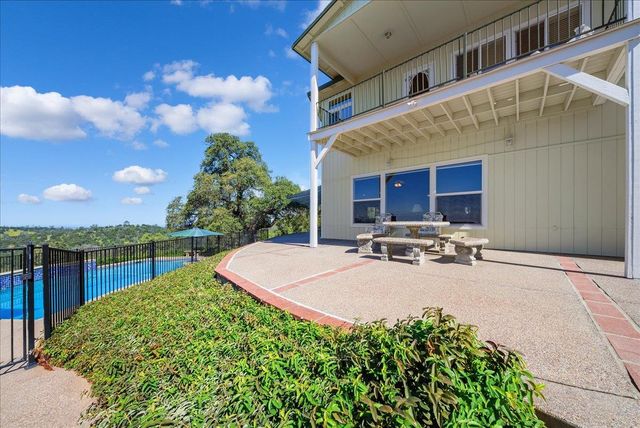 6947 Mountain View Ter, Browns Valley, CA 95918