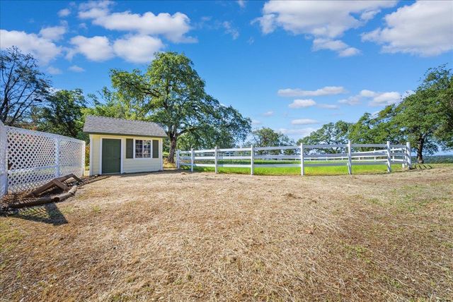 6947 Mountain View Ter, Browns Valley, CA 95918