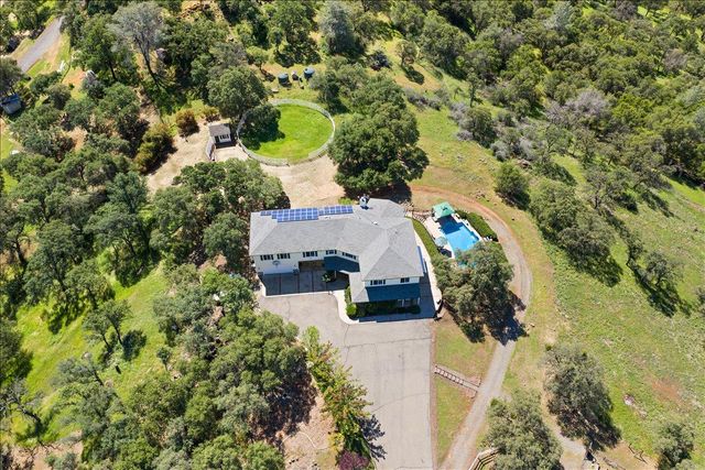 6947 Mountain View Ter, Browns Valley, CA 95918