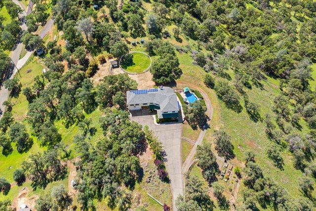 6947 Mountain View Ter, Browns Valley, CA 95918