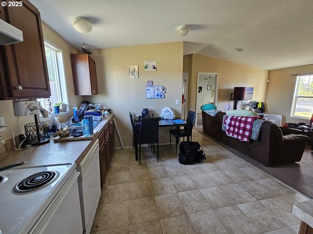 310 E COLLINS St, Goldendale, WA 98620
