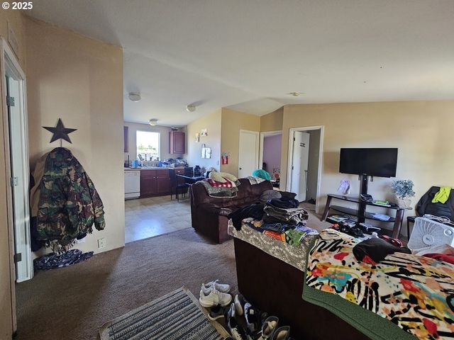 310 E COLLINS St, Goldendale, WA 98620