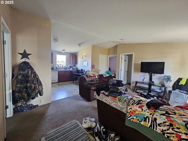 310 E COLLINS St, Goldendale, WA 98620