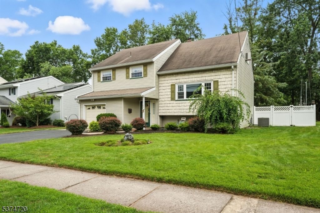 53 Sycamore St, Somerville Boro, NJ 08876