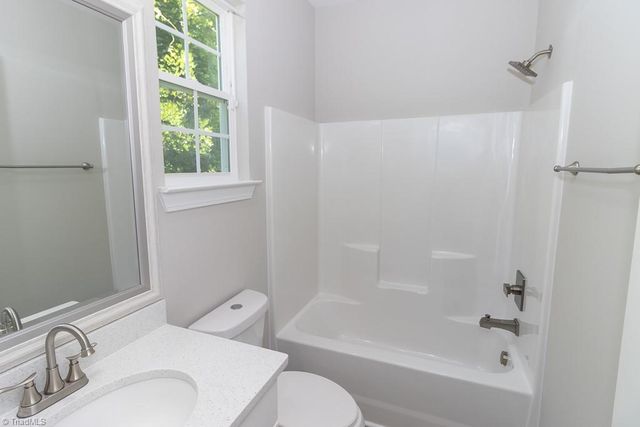 1329 Belleauwood Street, Winston-salem, NC 27107