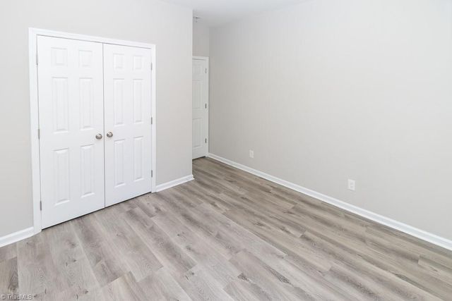 1329 Belleauwood Street, Winston-salem, NC 27107