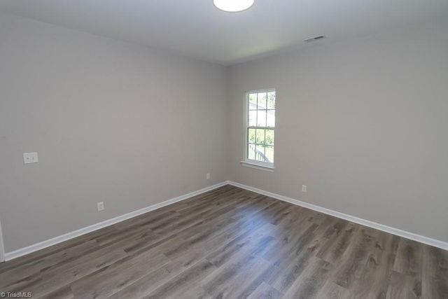 1329 Belleauwood Street, Winston-salem, NC 27107