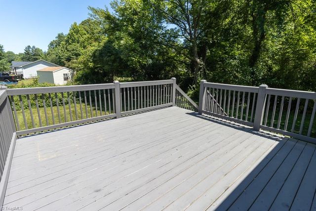 1329 Belleauwood Street, Winston-salem, NC 27107