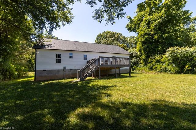 1329 Belleauwood Street, Winston-salem, NC 27107