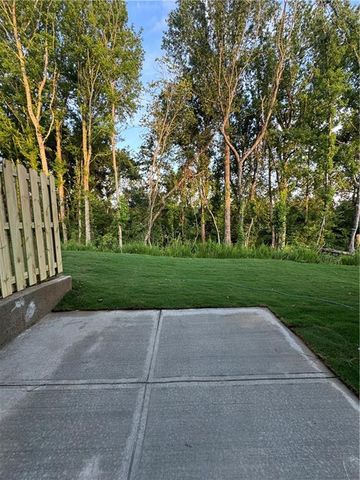 35 Berryville Drive, Dawsonville, GA 30534