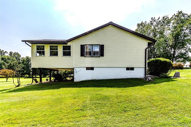 26 Beatty Lane, Pine Bush, NY 12566
