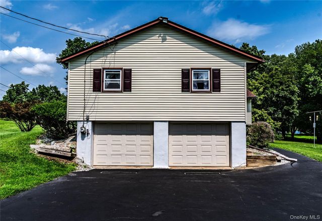 26 Beatty Lane, Pine Bush, NY 12566