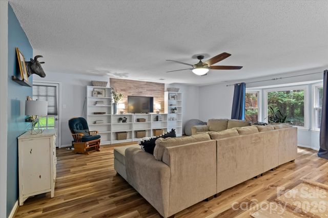 300 Brookmeade Drive, Statesville, NC 28625