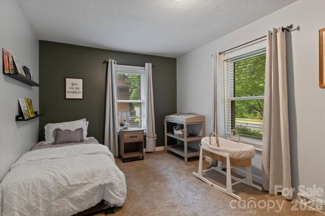 300 Brookmeade Drive, Statesville, NC 28625