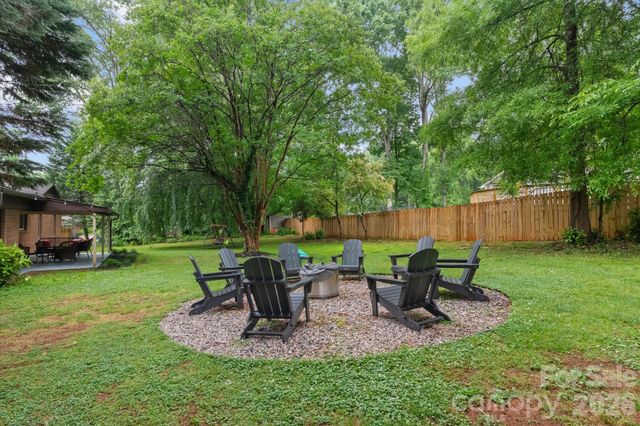 300 Brookmeade Drive, Statesville, NC 28625