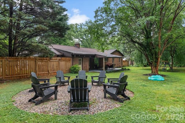 300 Brookmeade Drive, Statesville, NC 28625