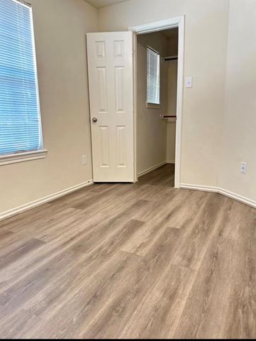 12430 Oriole Lake Way, Houston, TX 77089
