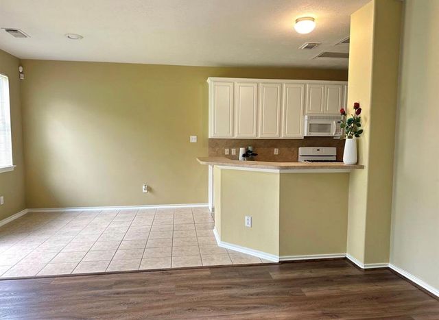 12430 Oriole Lake Way, Houston, TX 77089