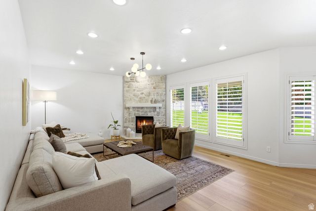 1712 E SOMERSET RIDGE DR, Draper, UT 84020