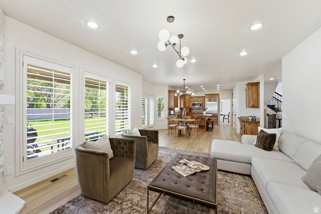 1712 E SOMERSET RIDGE DR, Draper, UT 84020