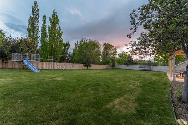 1712 E SOMERSET RIDGE DR, Draper, UT 84020