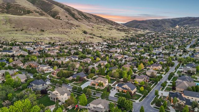 1712 E SOMERSET RIDGE DR, Draper, UT 84020
