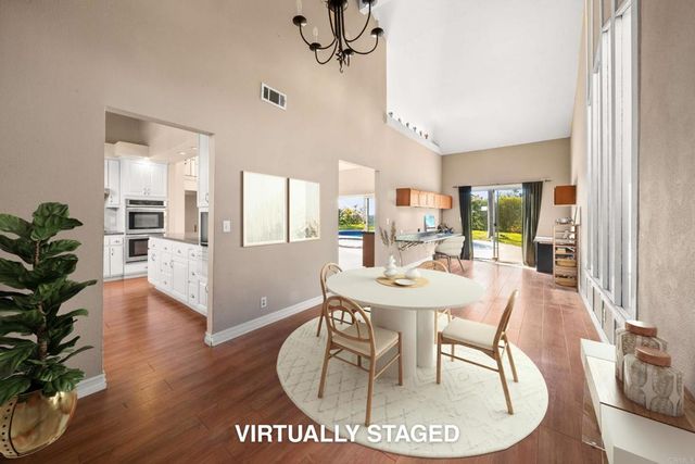 2518 Unicornio Street, Carlsbad, CA 92009