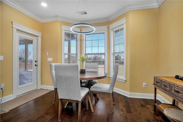 4200 NE Blue Spruce Avenue, Bentonville, AR 72712